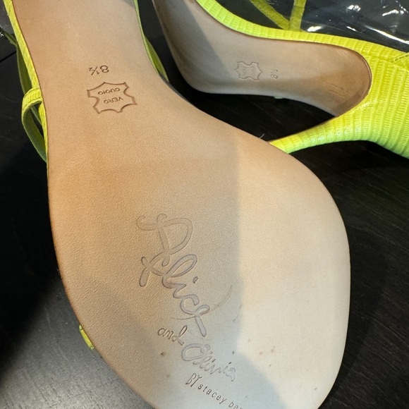 Alice and Olivia by Stacey Bendet Neon Yellow Strap Leather Sandals sz 8.5 - Picture 5 of 7